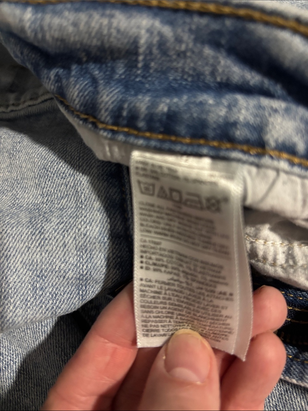 Old Navy Light Blue Slim Straight Women’s Jeans - Picture 3 of 4
